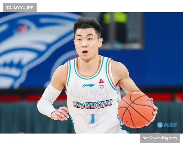 高诗岩关键战连续抢断 展现山东后卫线防守硬度