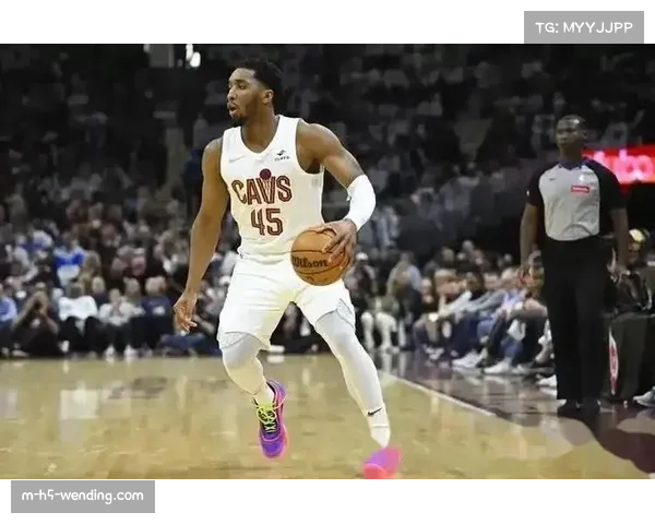 多诺万米切尔表示愿与詹姆斯搭档 骑士后场组合受期待